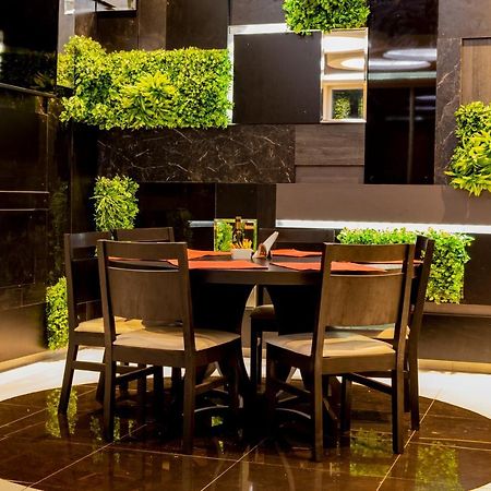 Hotel Los Alpes Cipreses アスンシオン エクステリア 写真